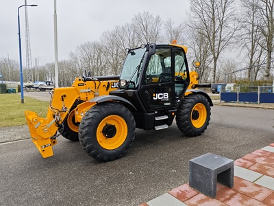 jcb